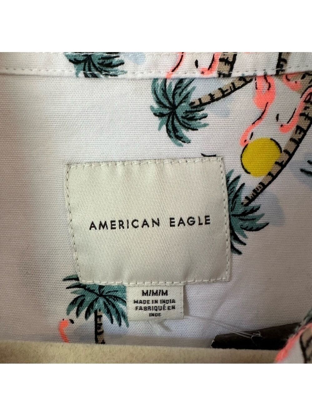 American Eagle Tropical Beach Flamingo Print White Short Sleeve Button Down M - Picture 4 of 7